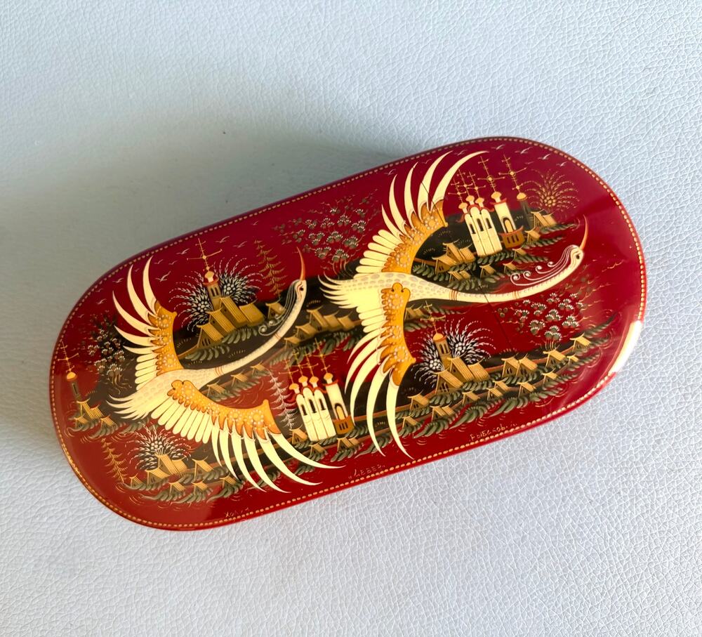 Vintage Kholuer Hand-Painted Lacquer Box – "Swans" Over Village Landscape